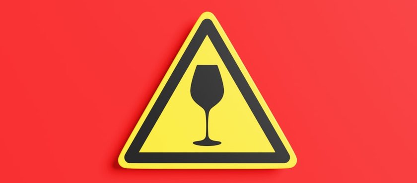 yellow-sign-wine-in-triangle