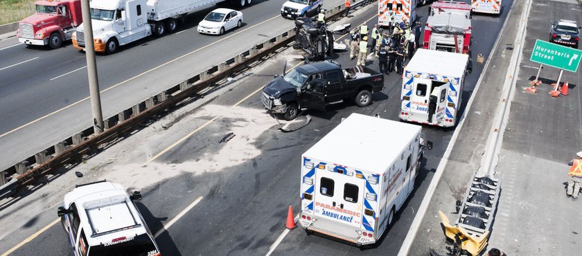 Serious Traffic Collision, Highway 401