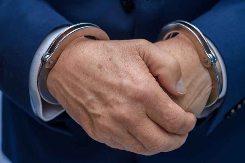 Toronto criminal lawyer consulting a client accused of sexual assault