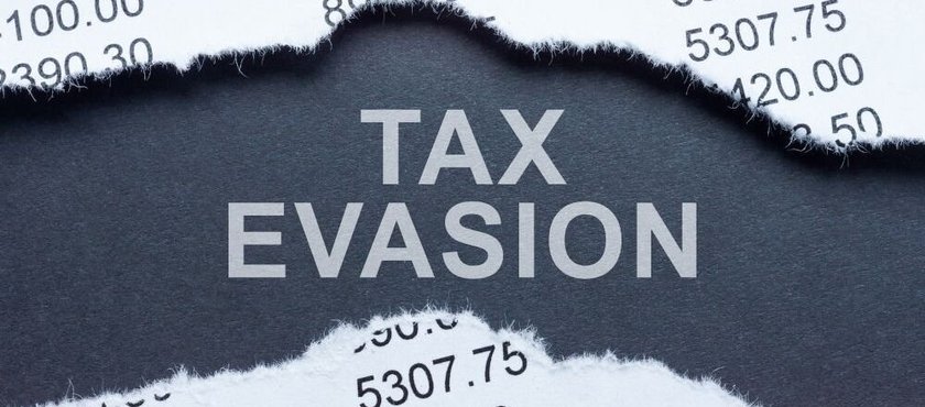 Illustration representing a CRA tax evasion matter escalating from a civil audit to a criminal investigation, highlighting potential fines and jail risk in Canada.
