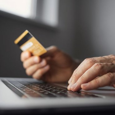 Credit Card Fraud in Canada: Online Transactions and Legal Risks