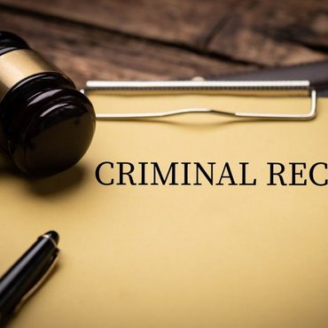 Illustration representing criminal records in Canada and their long-term legal and practical consequences