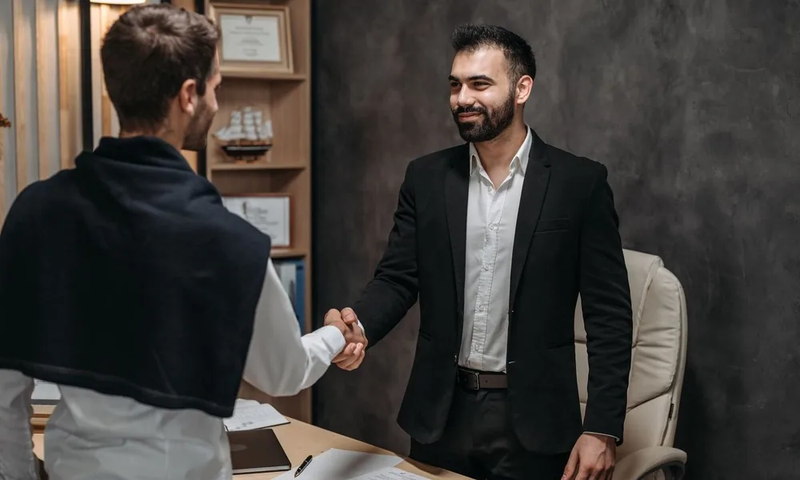 Self-defence lawyer consultation for an assault charge